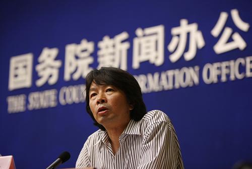 8月26日,作家劉震云在媒體見面會(huì)發(fā)言。新華社發(fā)(李方宇攝)