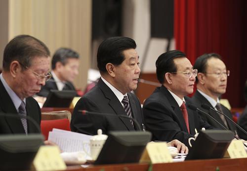 2月26日,政協(xié)第十一屆全國委員會常務(wù)委員會第十六次會議在北京開幕。中共中央政治局常委、全國政協(xié)主席賈慶林主持開幕會。 新華社記者 丁林 攝