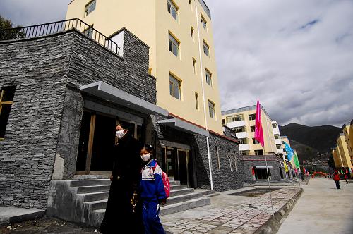 這是由中國中鐵承建的商住組團(tuán)(9月28日攝)。新華社發(fā)(吳剛 攝)