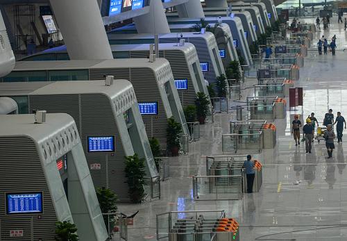 杭州火車東站檢票口。新華社記者 韓傳號 攝