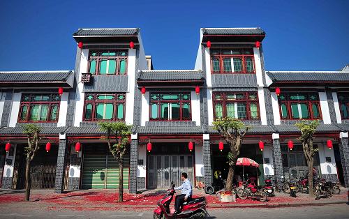 海南省瓊海市萬(wàn)泉鎮(zhèn)景色(1月31日攝)。新華社記者 郭程 攝
