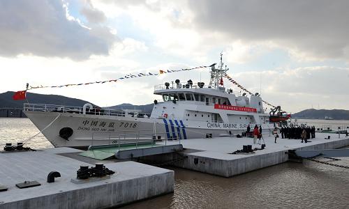 1月14日,在中國(guó)海監(jiān)東??傟?duì)舟山維權(quán)執(zhí)法基地,舟山首艘600噸級(jí)海監(jiān)船——中國(guó)海監(jiān)7018船正式交付入列。新華社發(fā)(沈磊 攝)