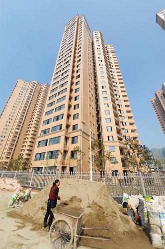這是湖南省會(huì)長沙一處保障性住房施工現(xiàn)場(chǎng)(11月12日攝)。新華社記者 龍弘濤 攝