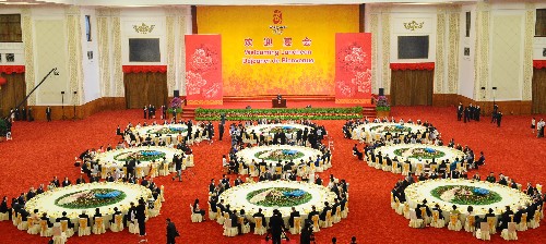 8月8日,中國國家主席胡錦濤和夫人劉永清為出席北京奧運會的貴賓舉行歡迎宴會。 新華社記者 李濤 攝