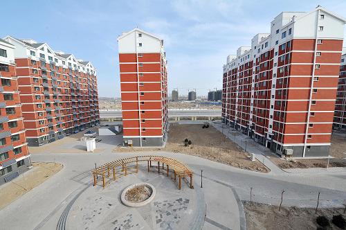 已竣工的銀川市盈北家園保障性住房項目外景(12月17日攝)。新華社記者 彭昭之 攝