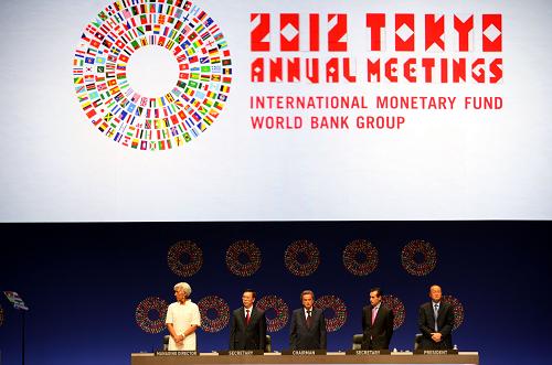 這是10月12日在日本東京拍攝的國(guó)際貨幣基金組織和世行年會(huì)全體會(huì)議現(xiàn)場(chǎng)。新華社記者 馮武勇 攝