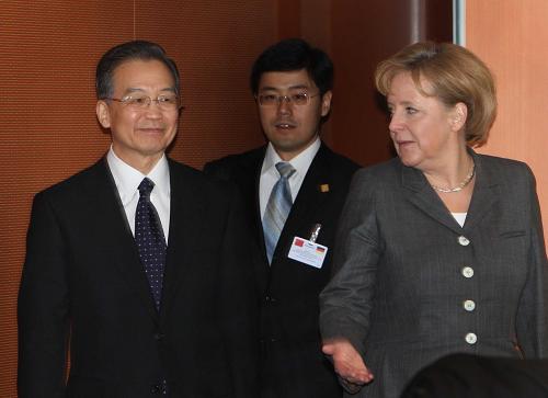 1月29日,國(guó)務(wù)院總理溫家寶在柏林與德國(guó)總理默克爾舉行會(huì)談。新華社記者 蘭紅光攝