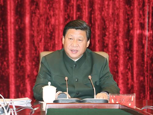 11月28日,中共中央總書記、國家主席、中央軍委主席習(xí)近平視察濟(jì)南軍區(qū)部隊(duì)。這是習(xí)近平聽取濟(jì)南軍區(qū)工作匯報(bào)并作重要講話。新華社記者 李剛 攝