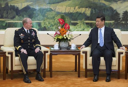 4月23日,中國(guó)國(guó)家主席、中央軍委主席習(xí)近平在北京會(huì)見(jiàn)美軍參謀長(zhǎng)聯(lián)席會(huì)議主席登普西。 新華社記者 謝環(huán)馳攝