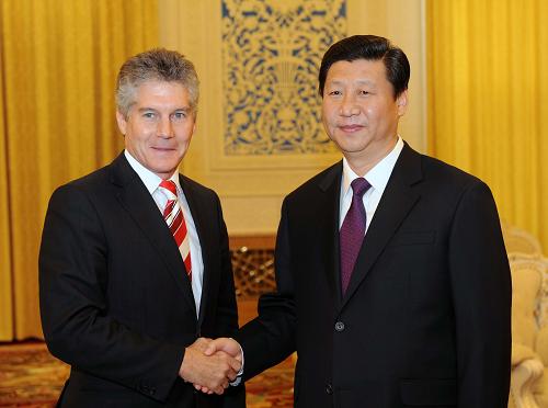 習(xí)近平會見澳大利亞外長 3月27日,國家副主席習(xí)近平在北京人民大會堂會見來華進行正式訪問的澳大利亞外長史密斯。 新華社記者 饒愛民攝