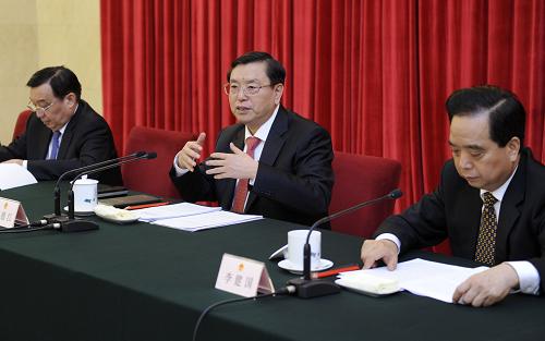 1月7日,中共中央政治局常委、全國(guó)人大常委會(huì)委員長(zhǎng)張德江在北京出席中國(guó)人民代表大會(huì)制度理論研究會(huì)成立大會(huì)。新華社記者 張鐸 攝