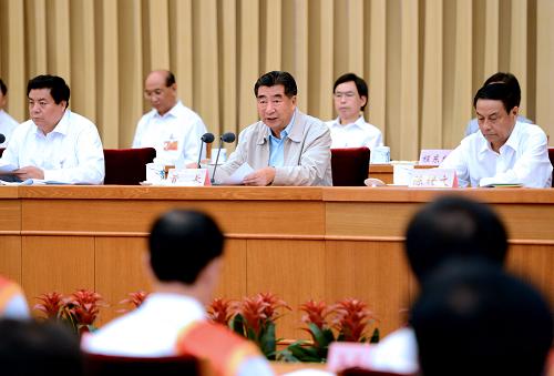 9月24日,全國(guó)林業(yè)科學(xué)技術(shù)大會(huì)在北京召開。中共中央政治局委員、國(guó)務(wù)院副總理、全國(guó)綠化委員會(huì)主任回良玉出席會(huì)議并講話。新華社記者 馬占成 攝