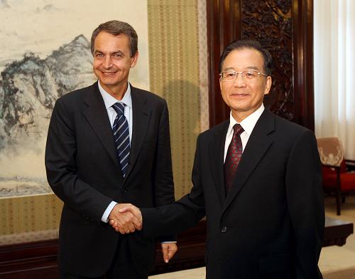 8月31日,國務院總理溫家寶在北京中南海紫光閣會見西班牙首相薩帕特羅。新華社記者 鞠鵬 攝