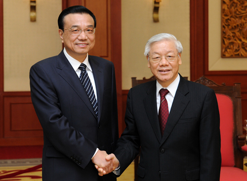 10月14日,中國國務(wù)院總理李克強在河內(nèi)會見越共中央總書記阮富仲。 新華社記者 劉建生 攝
