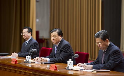 1月21日,中共中央政治局常委、中央黨的群眾路線教育實(shí)踐活動(dòng)領(lǐng)導(dǎo)小組組長(zhǎng)劉云山在北京出席黨的群眾路線教育實(shí)踐活動(dòng)第一批總結(jié)暨第二批部署會(huì)議并講話。新華社記者謝環(huán)馳攝