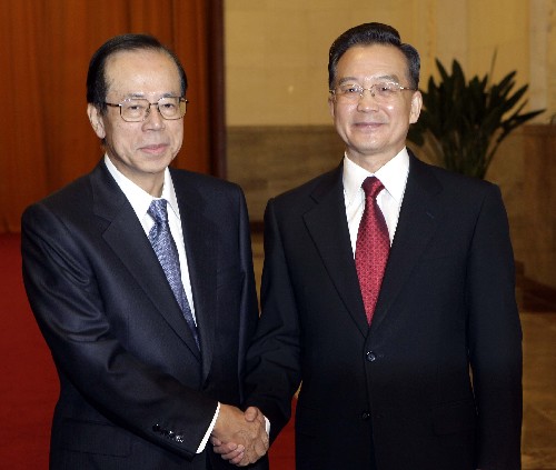 12月28日,國務院總理溫家寶在北京人民大會堂舉行儀式,歡迎日本首相福田康夫訪華。 新華社記者 蘭紅光 攝
