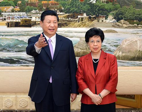 8月20日,國家主席習(xí)近平在北京人民大會堂會見世界衛(wèi)生組織總干事陳馮富珍。新華社記者 李濤 攝