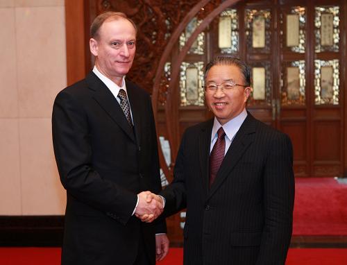 12月8日,國務委員戴秉國在北京同俄羅斯聯(lián)邦安全會議秘書帕特魯舍夫舉行第四輪中俄戰(zhàn)略安全磋商。新華社記者 龐興雷 攝