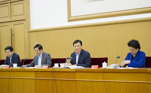 10月20日,馬克思主義理論研究和建設(shè)工程工作座談會在北京召開,中共中央政治局常委、中央書記處書記劉云山出席會議并講話。 新華社記者黃敬文攝