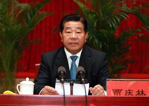 12月23日至25日,全國統(tǒng)戰(zhàn)部長會議在北京舉行。中共中央政治局常委、全國政協(xié)主席賈慶林出席會議并作重要講話。 新華社記者 鞠鵬 攝