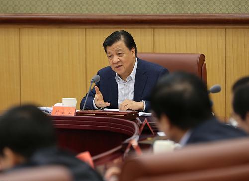 1月25日,中共中央政治局常委、中央書記處書記劉云山在北京主持召開學(xué)習(xí)宣傳貫徹黨的十八大精神督查情況匯報(bào)會(huì)。新華社記者 劉衛(wèi)兵 攝