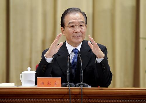 5月28日,中國科學(xué)技術(shù)協(xié)會第八次全國代表大會在北京舉行全體會議,中共中央政治局常委、國務(wù)院總理溫家寶應(yīng)邀作關(guān)于科技發(fā)展問題的報告。新華社記者 張鐸 攝
