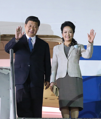 6月2日,國家主席習(xí)近平乘專機抵達(dá)圣何塞,開始對哥斯達(dá)黎加進(jìn)行國事訪問。新華社記者 蘭紅光 攝