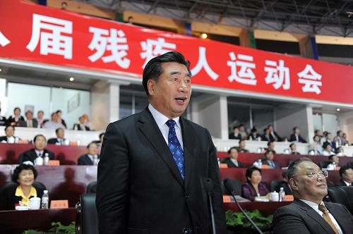 10月11日,中華人民共和國(guó)第八屆殘疾人運(yùn)動(dòng)會(huì)開(kāi)幕式在浙江省杭州市舉行。中共中央政治局委員、國(guó)務(wù)院副總理、第八屆殘疾人運(yùn)動(dòng)會(huì)組委會(huì)名譽(yù)主席回良玉出席開(kāi)幕式并宣布第八屆全國(guó)殘疾人運(yùn)動(dòng)會(huì)開(kāi)幕。 新華社記者 徐昱 攝