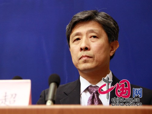國(guó)務(wù)院新聞辦公室定于2010年4月29日(星期四)上午10時(shí)在國(guó)務(wù)院新聞辦新聞發(fā)布廳舉行新聞發(fā)布會(huì),請(qǐng)國(guó)家知識(shí)產(chǎn)權(quán)局、國(guó)家工商行政管理總局、國(guó)家版權(quán)局有關(guān)負(fù)責(zé)人介紹2009年中國(guó)知識(shí)產(chǎn)權(quán)發(fā)展?fàn)顩r等方面情況,并答記者問(wèn)。圖為國(guó)家版權(quán)局、版權(quán)管理司官員許超。