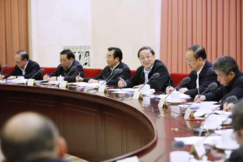 12月3日，全國政協(xié)在北京召開第43次雙周協(xié)商座談會，圍繞“仿制藥的質(zhì)量問題與對策”建言獻(xiàn)策。全國政協(xié)主席俞正聲主持會議并講話。