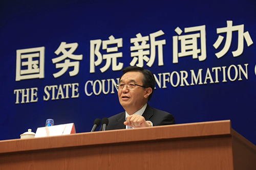 2月23日，國(guó)務(wù)院新聞辦公室在北京舉行發(fā)布會(huì)，邀請(qǐng)商務(wù)部部長(zhǎng)高虎城介紹2015年商務(wù)發(fā)展情況，并答記者問(wèn)。