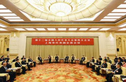 3月6日，十二屆全國人大四次會議上海代表團全體會議向媒體開放。新華社記者 陳曄華 攝