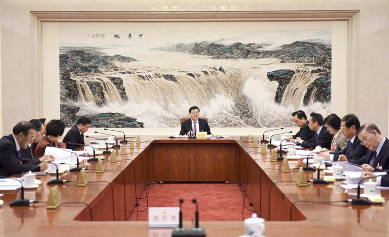 3月15日，十二屆全國人大四次會議主席團常務(wù)主席第二次會議在北京人民大會堂舉行。十二屆全國人大四次會議主席團常務(wù)主席、全國人大常委會委員長張德江主持會議。