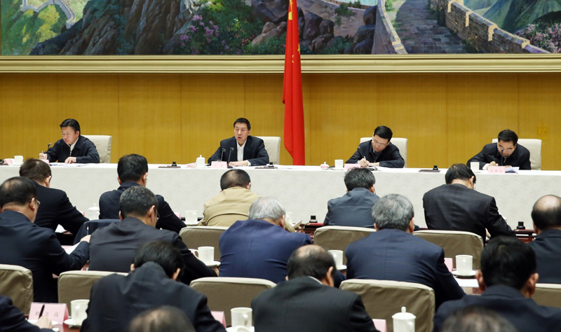 3月25日，全國(guó)國(guó)有企業(yè)提質(zhì)增效工作電視電話會(huì)議在北京召開(kāi)，國(guó)務(wù)委員王勇出席會(huì)議并講話。新華社記者 姚大偉 攝