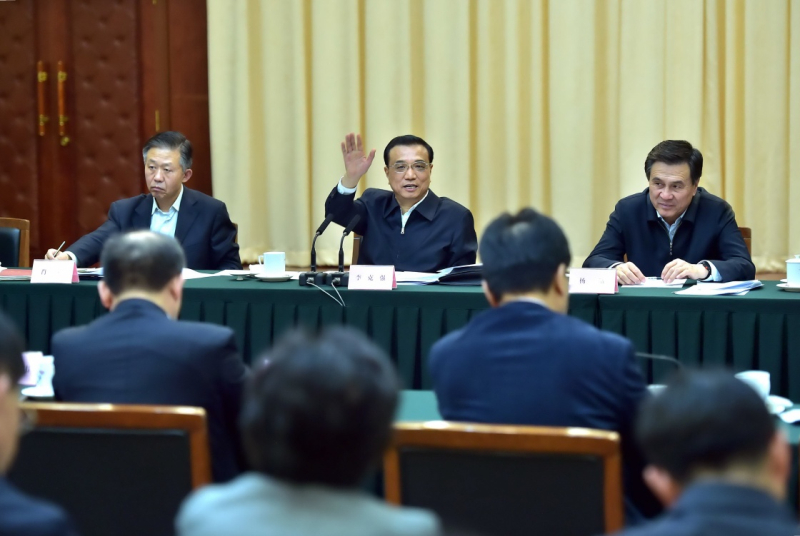 這是李克強在財政部主持召開座談會并發(fā)表講話。新華社記者 李濤 攝