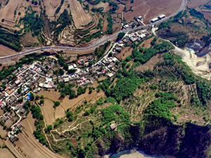 300環(huán)長(zhǎng)城旅游路助民增收2.jpg