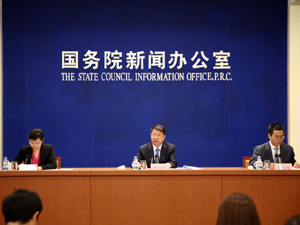 300國(guó)新辦舉行例行吹風(fēng)會(huì)介紹.jpg
