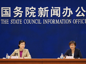 300國(guó)新辦舉行10月份國(guó)民經(jīng)濟(jì).jpg