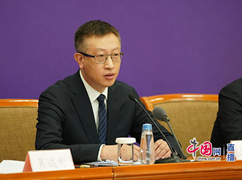 中國科學(xué)院副秘書長、中國科學(xué)院院士周琪回答記者提問_副本.jpg