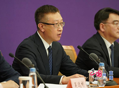 中國科學(xué)院副秘書長、中國科學(xué)院院士周琪回答記者提問2_副本.jpg