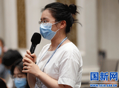 人民日報海外版記者提問_larg.gif