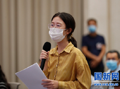 中央廣播電視總臺(tái)央視記者提.jpg