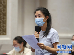 中央廣播電視總臺(tái)央廣記者提.jpg