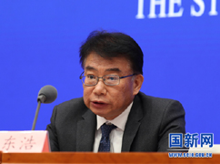 財政部稅政司副司長陳東浩_la.jpg