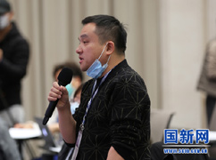 央視記者提問(wèn)_la.jpg