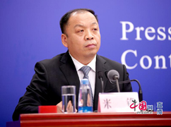 國家衛(wèi)生健康委新聞發(fā)言人、宣傳司副司長米鋒.jpg