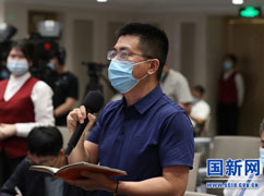 9中央廣播電視總臺央視記者提問_large.jpg