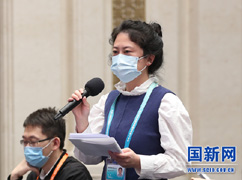 香港紫荊雜志記者提問(wèn)_large.jpg