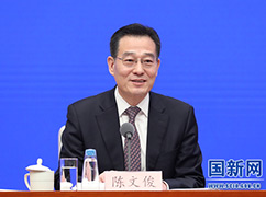 1國(guó)務(wù)院新聞辦新聞局局長(zhǎng)、新聞發(fā)言人陳文俊_large.jpg