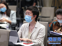 9.第一財(cái)經(jīng)記者_(dá)large.jpg
